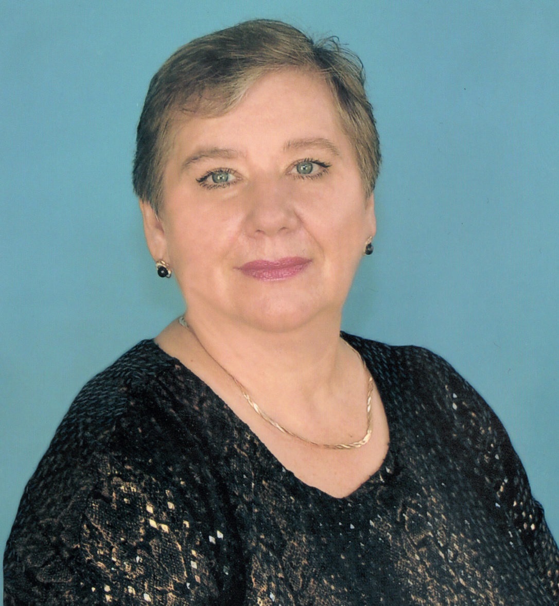 Музыкальный руководитель Елагина Светлана Петровна.
